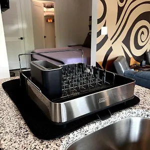 https://bna-carpet-condo-4-miles-to-dt.nashville-hotels.org